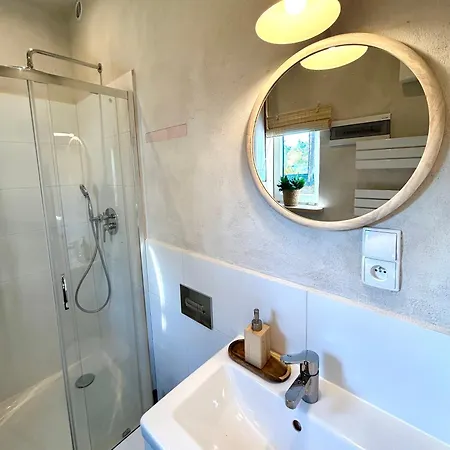 Lubiana180 Wabi Sabi W Lesie Jacuzzi Sauna Kominek - Drewno W Cenie Pobytu - Nad Jeziorem Kaszuby Pieski Tylko Do 10kg Za Dodatkowa Oplata Ferienhaus *
